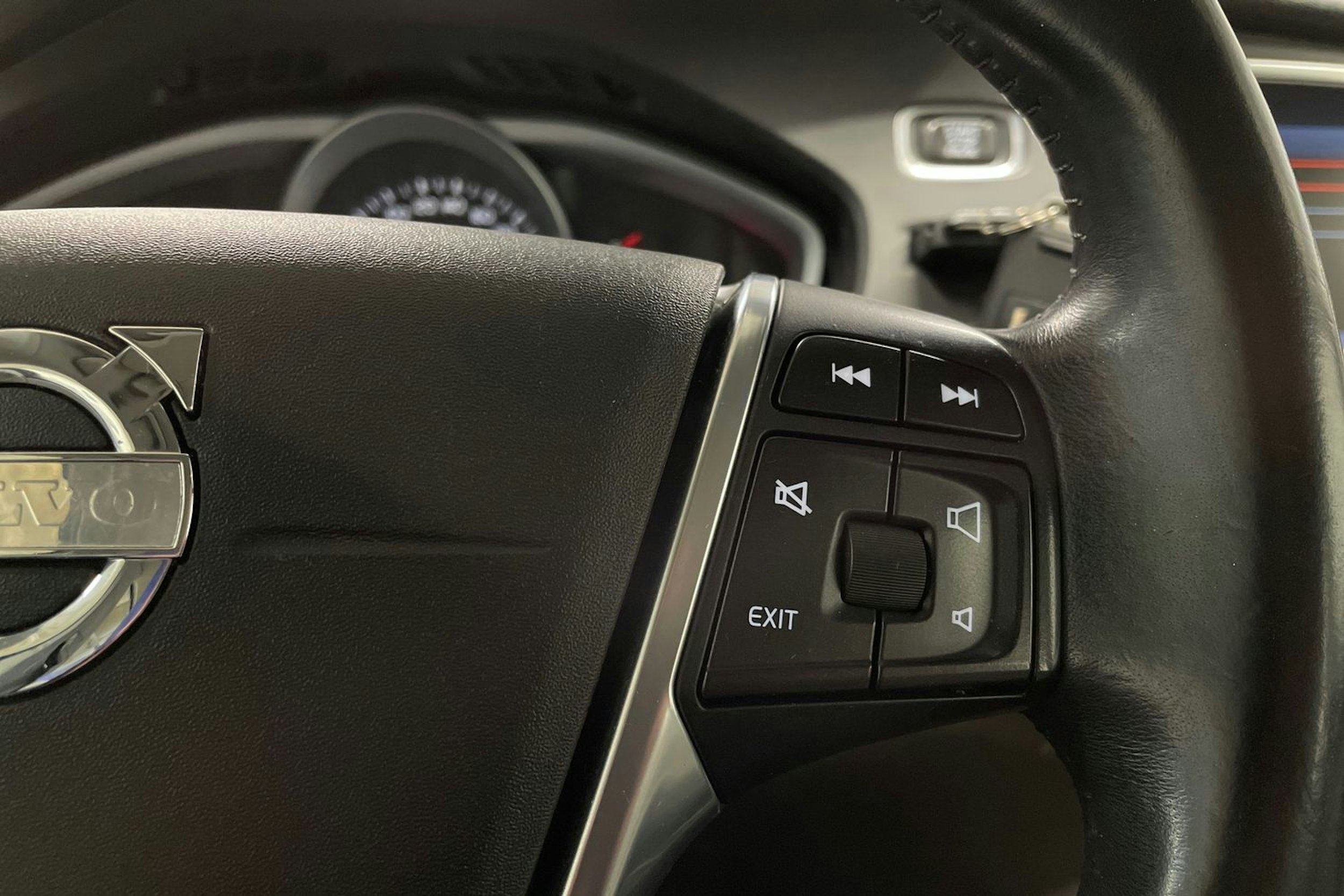 Sininen Volvo V40 2013 kuva 21.