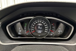 valkoinen Volvo V40 2013 kuva 18.