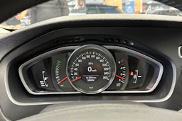 sininen Volvo V40 2013 kuva 16.