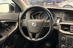 Valkoinen Volvo V40 2014 kuva 12.
