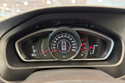 Valkoinen Volvo V40 2014 kuva 15.