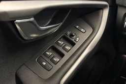 Valkoinen Volvo V40 2014 kuva 17.