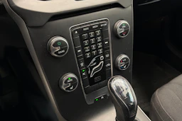 Valkoinen Volvo V40 2014 kuva 19.