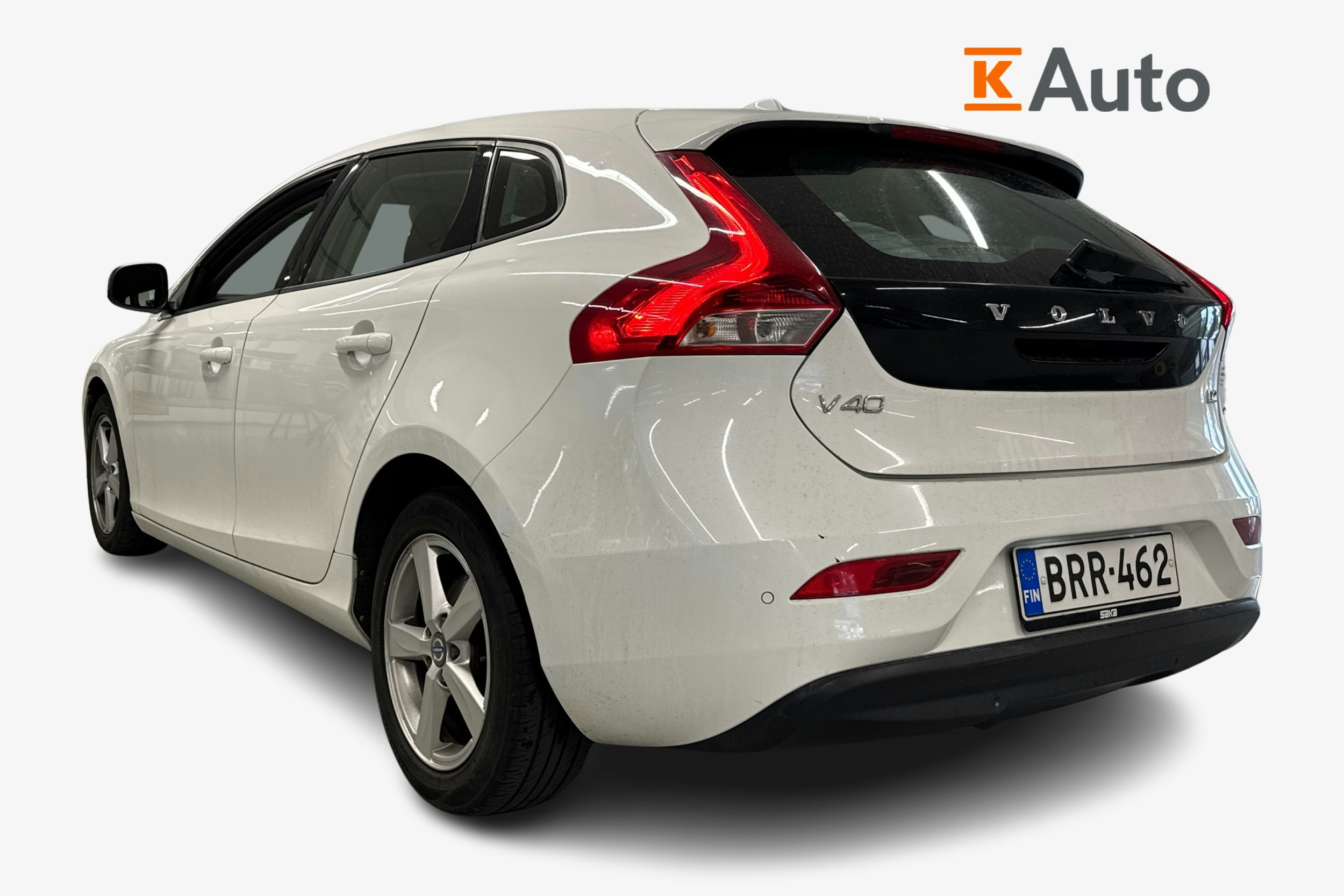 valkoinen Volvo V40 2014 kuva 2.