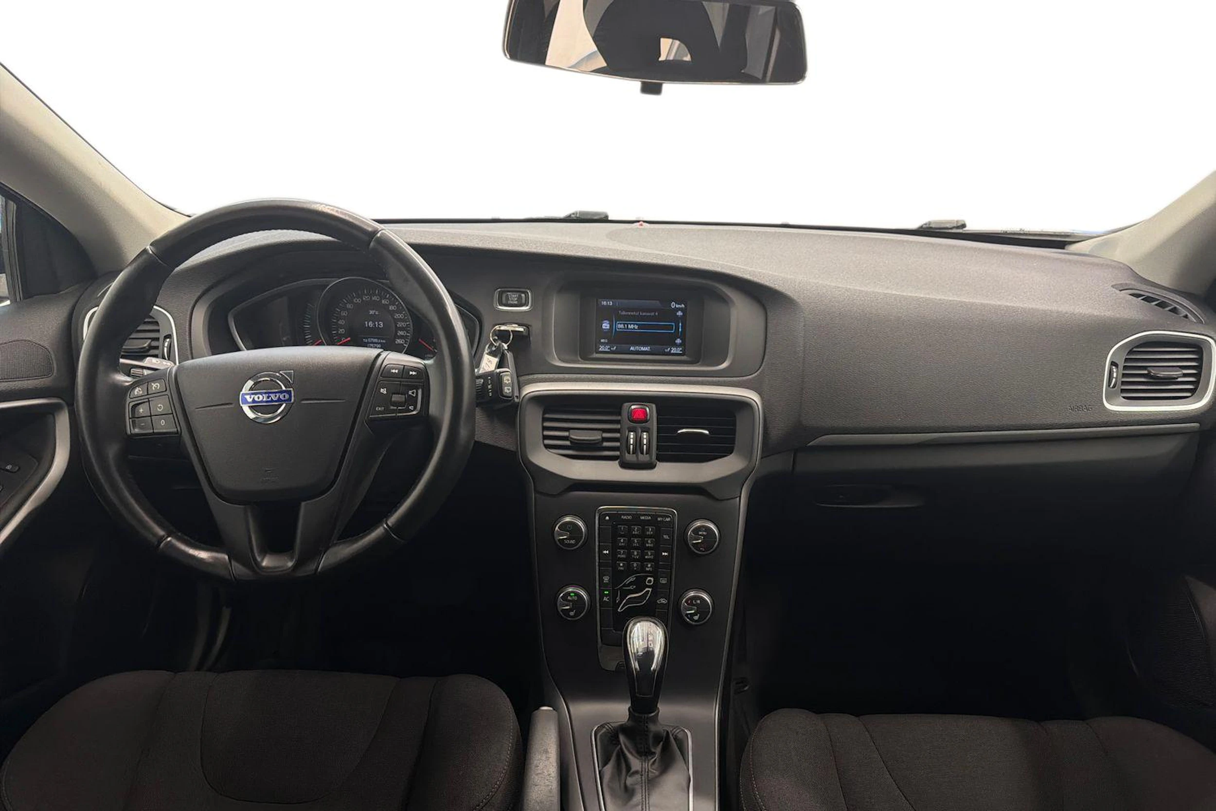 musta Volvo V40 2014 kuva 7.