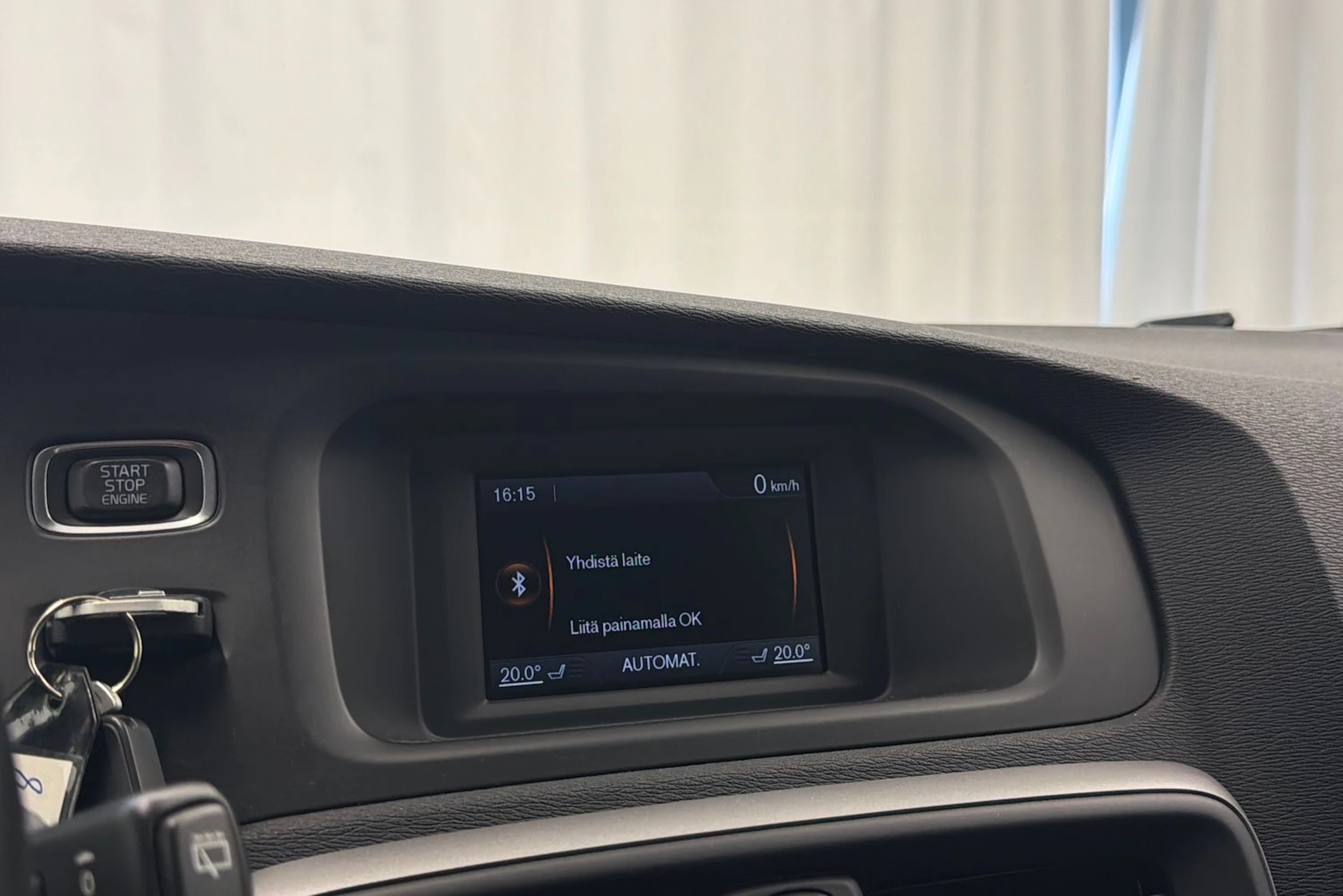 musta Volvo V40 2014 kuva 20.