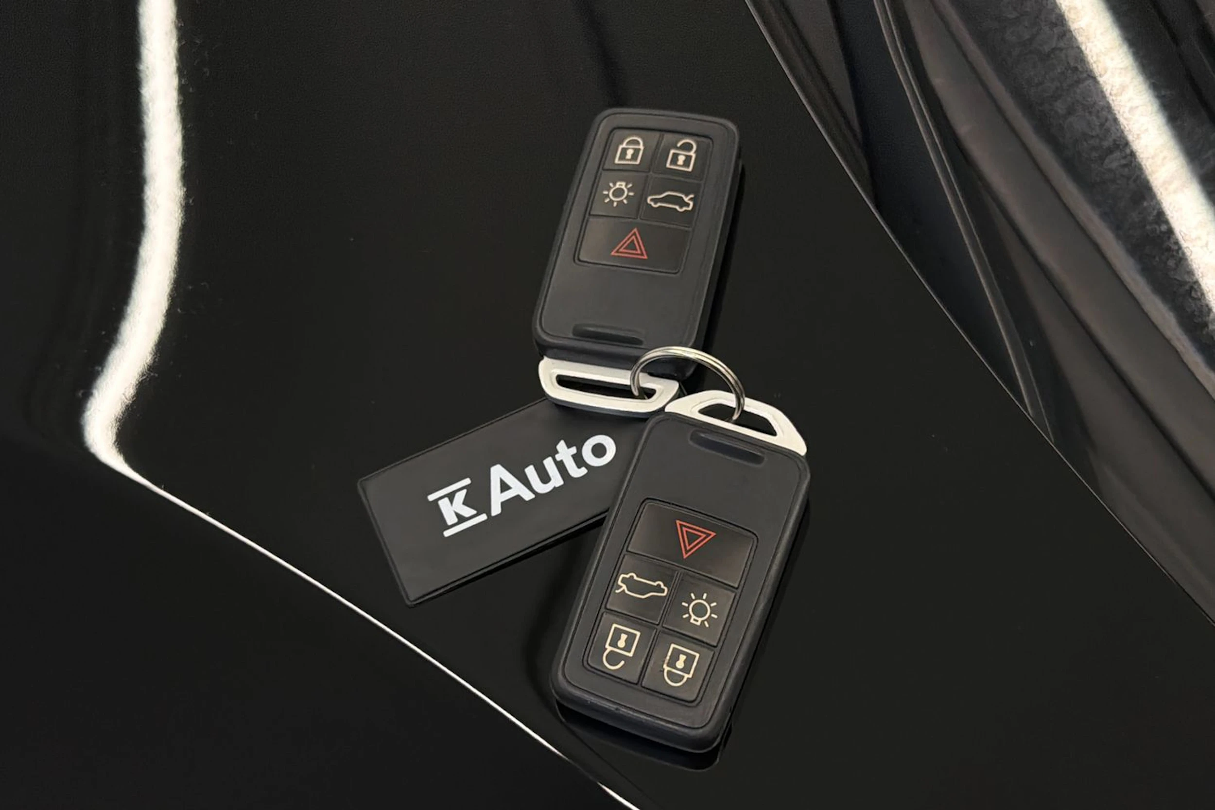 musta Volvo V40 2014 kuva 22.