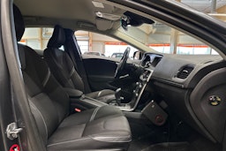 harmaa Volvo V40 2014 kuva 13.