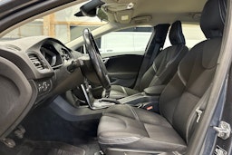 harmaa Volvo V40 2014 kuva 15.