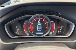 sininen Volvo V40 2014 kuva 17.