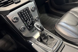 sininen Volvo V40 2014 kuva 18.