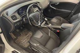 valkoinen Volvo V40 2014 kuva 3.