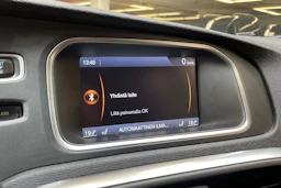 valkoinen Volvo V40 2014 kuva 18.