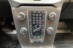 valkoinen Volvo V40 2014 kuva 21.