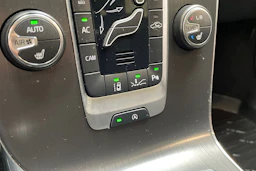 valkoinen Volvo V40 2014 kuva 22.