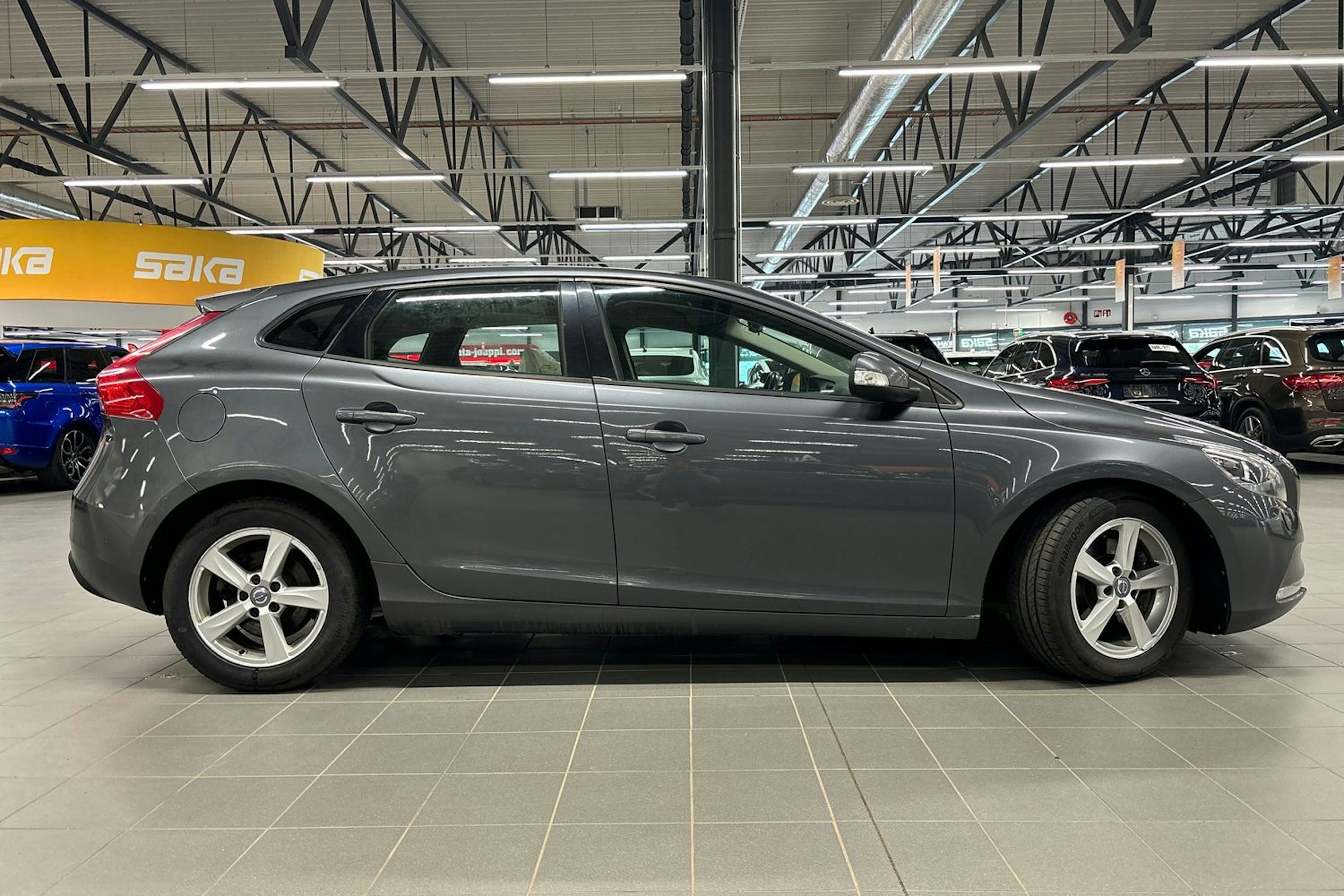 harmaa Volvo V40 2014 kuva 11.