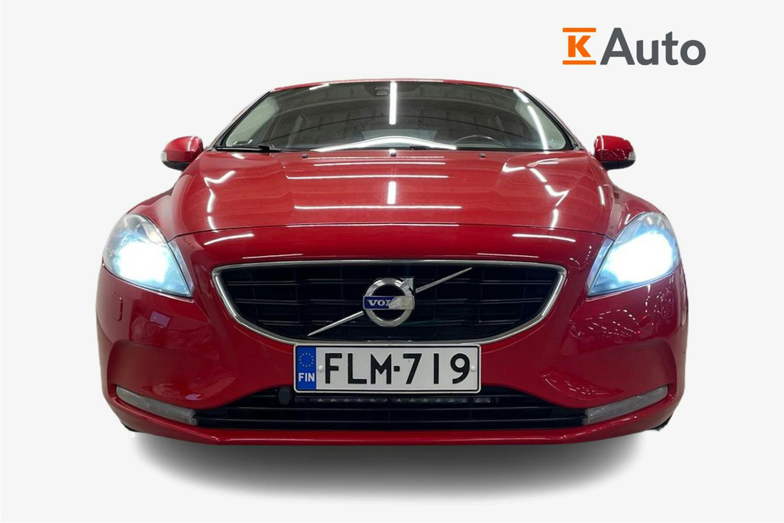 punainen Volvo V40 2014 kuva 5.