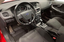 punainen Volvo V40 2014 kuva 7.