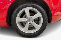 punainen Volvo V40 2014 kuva 11.