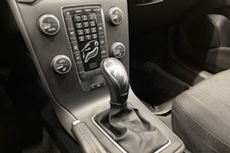 punainen Volvo V40 2014 kuva 18.