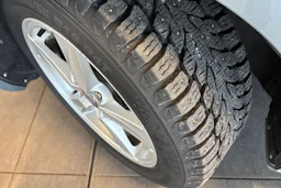 Harmaa Volvo V40 2014 kuva 10.