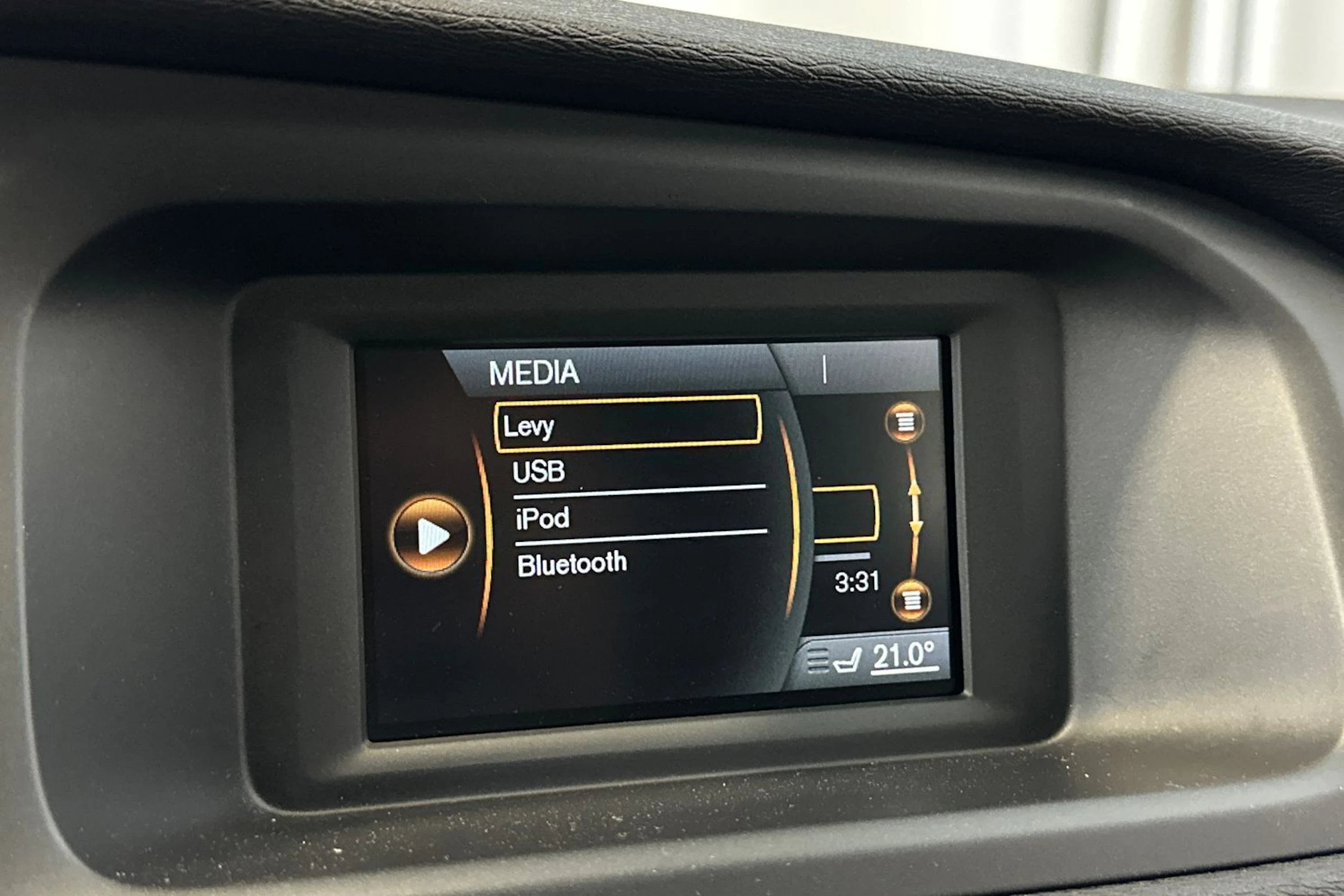 harmaa Volvo V40 2014 kuva 21.