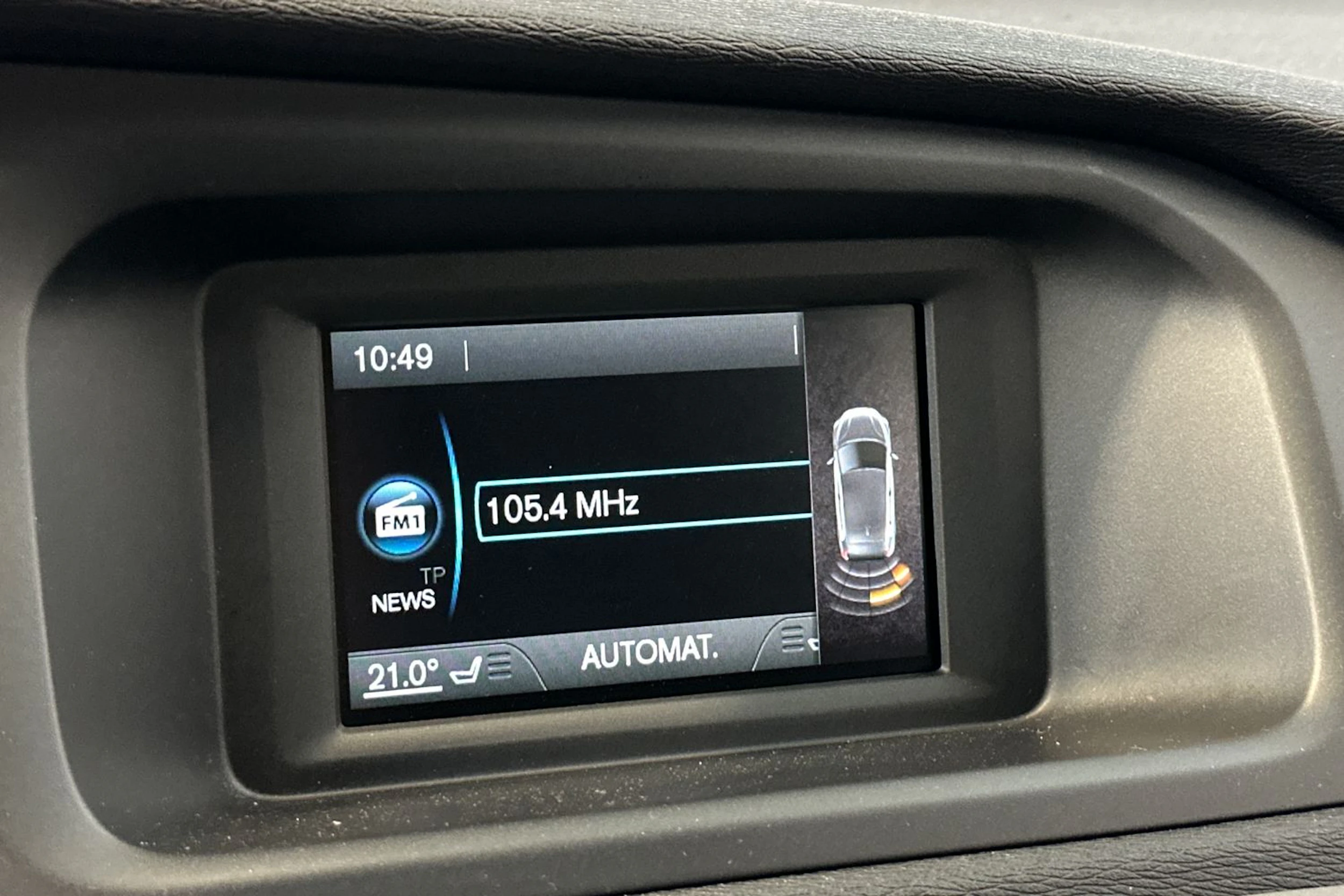 harmaa Volvo V40 2014 kuva 23.