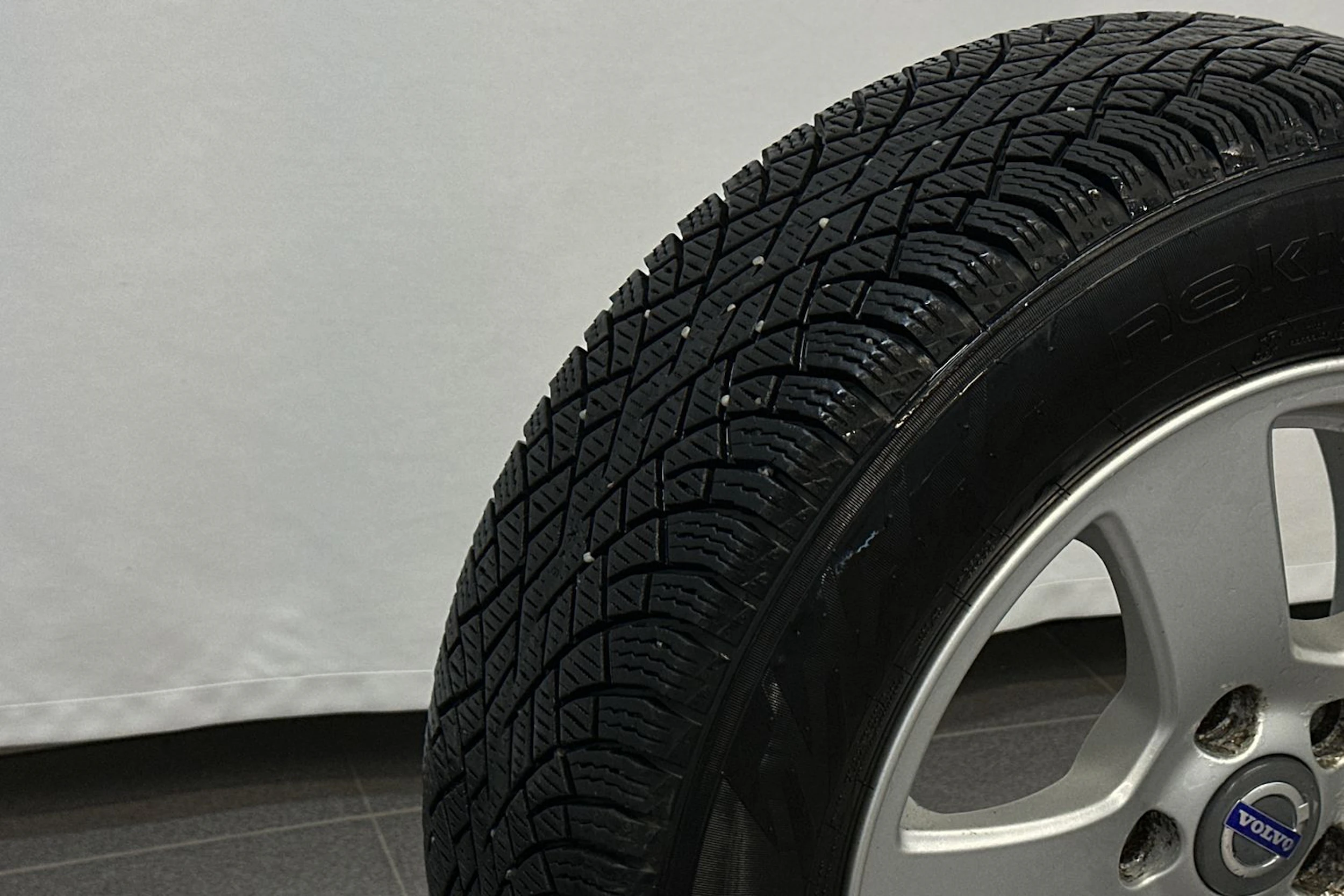 harmaa Volvo V40 2014 kuva 27.