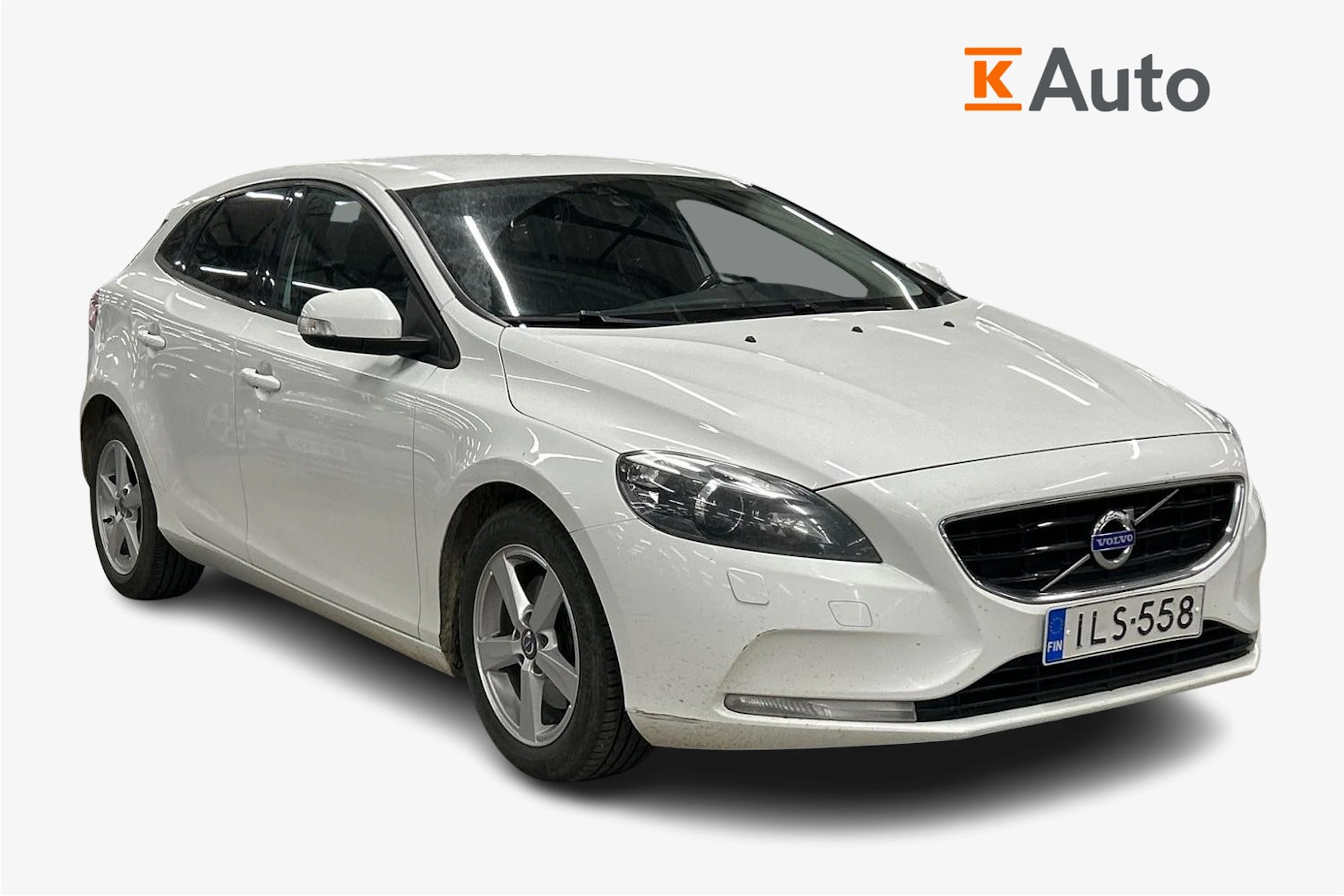 valkoinen Volvo V40 2014 kuva 1.