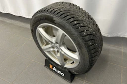 valkoinen Volvo V40 2014 kuva 17.