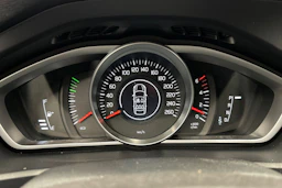 valkoinen Volvo V40 2014 kuva 18.