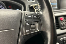 valkoinen Volvo V40 2014 kuva 20.
