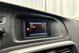 valkoinen Volvo V40 2014 kuva 22.