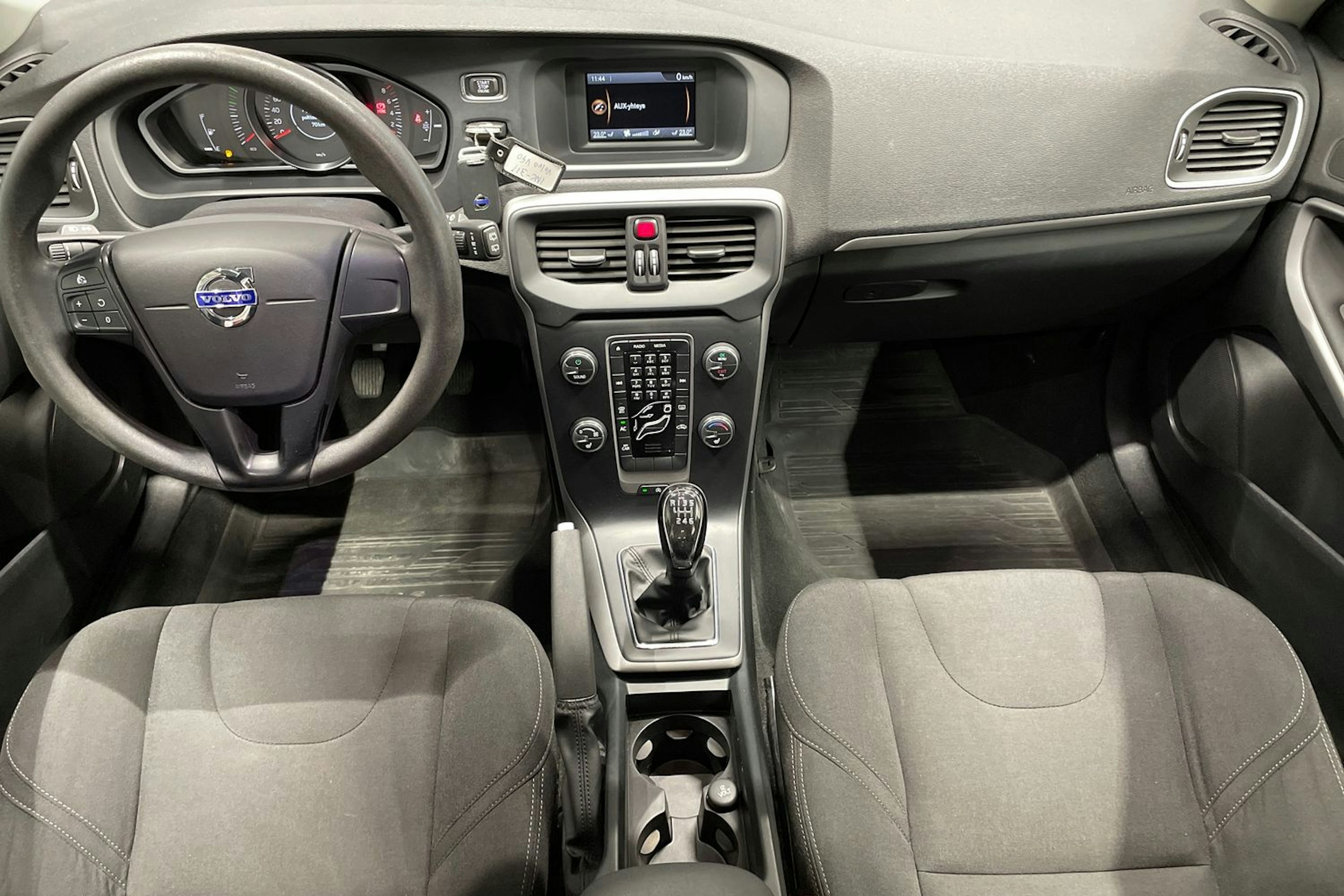 Musta Volvo V40 2014 kuva 9.