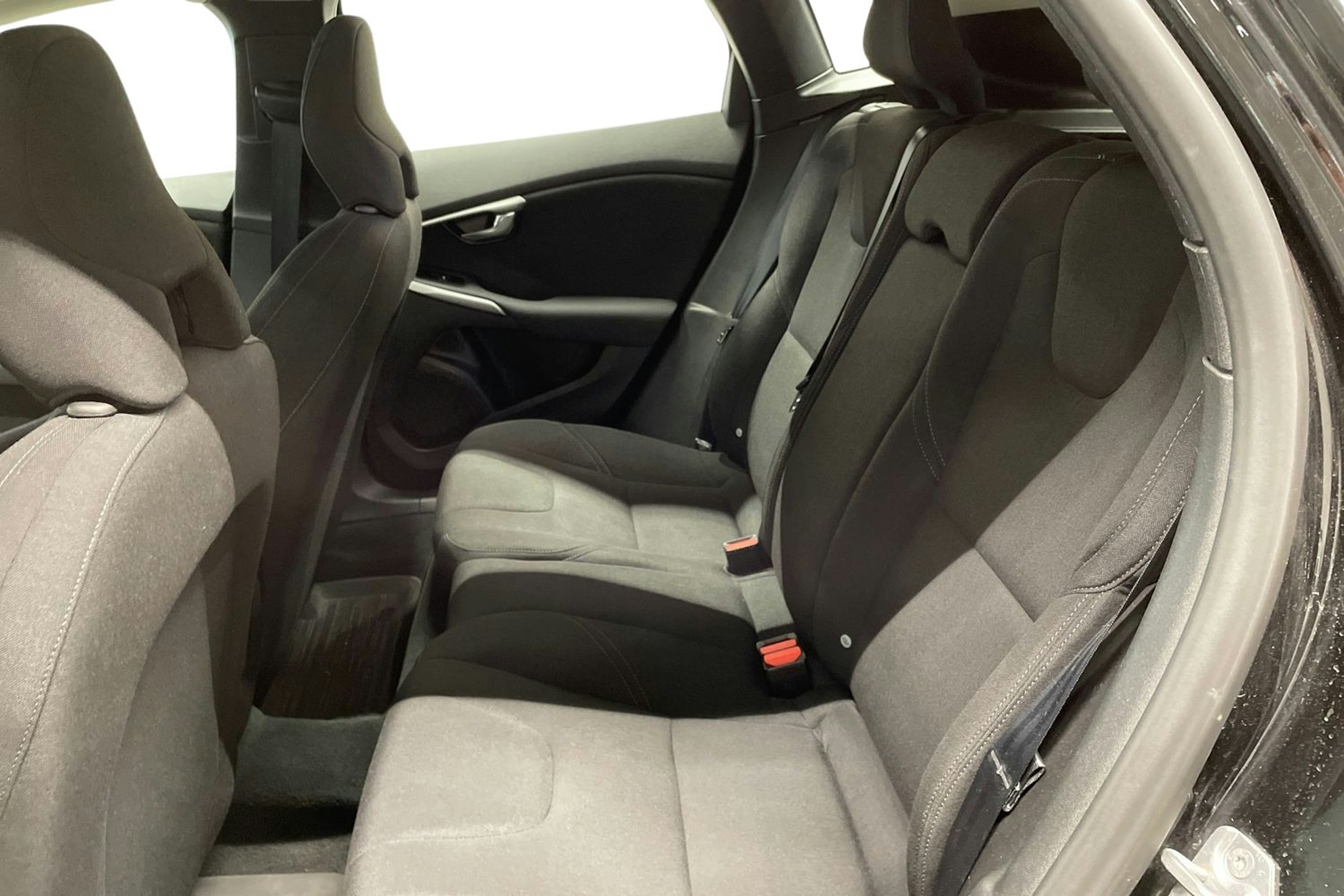 Musta Volvo V40 2014 kuva 10.