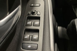 Musta Volvo V40 2014 kuva 21.