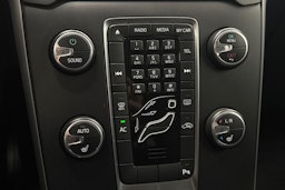 Harmaa Volvo V40 2014 kuva 26.