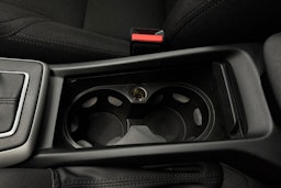 Harmaa Volvo V40 2014 kuva 28.