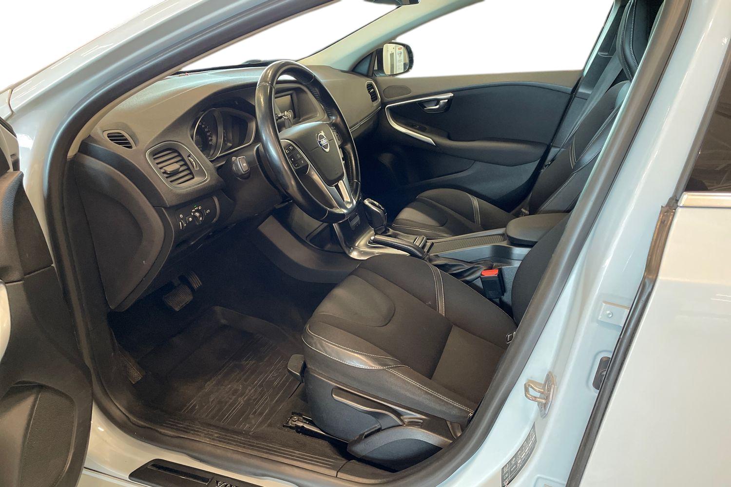 Volvo V40 D2 aut 2014, kuva 7/25