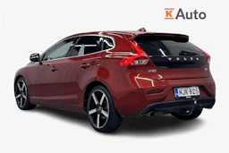 punainen Volvo V40 2014 kuva 2.