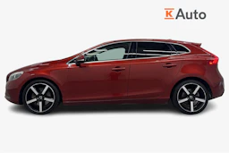 punainen Volvo V40 2014 kuva 5.