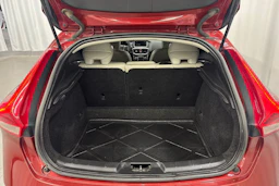 punainen Volvo V40 2014 kuva 12.