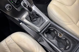 punainen Volvo V40 2014 kuva 23.
