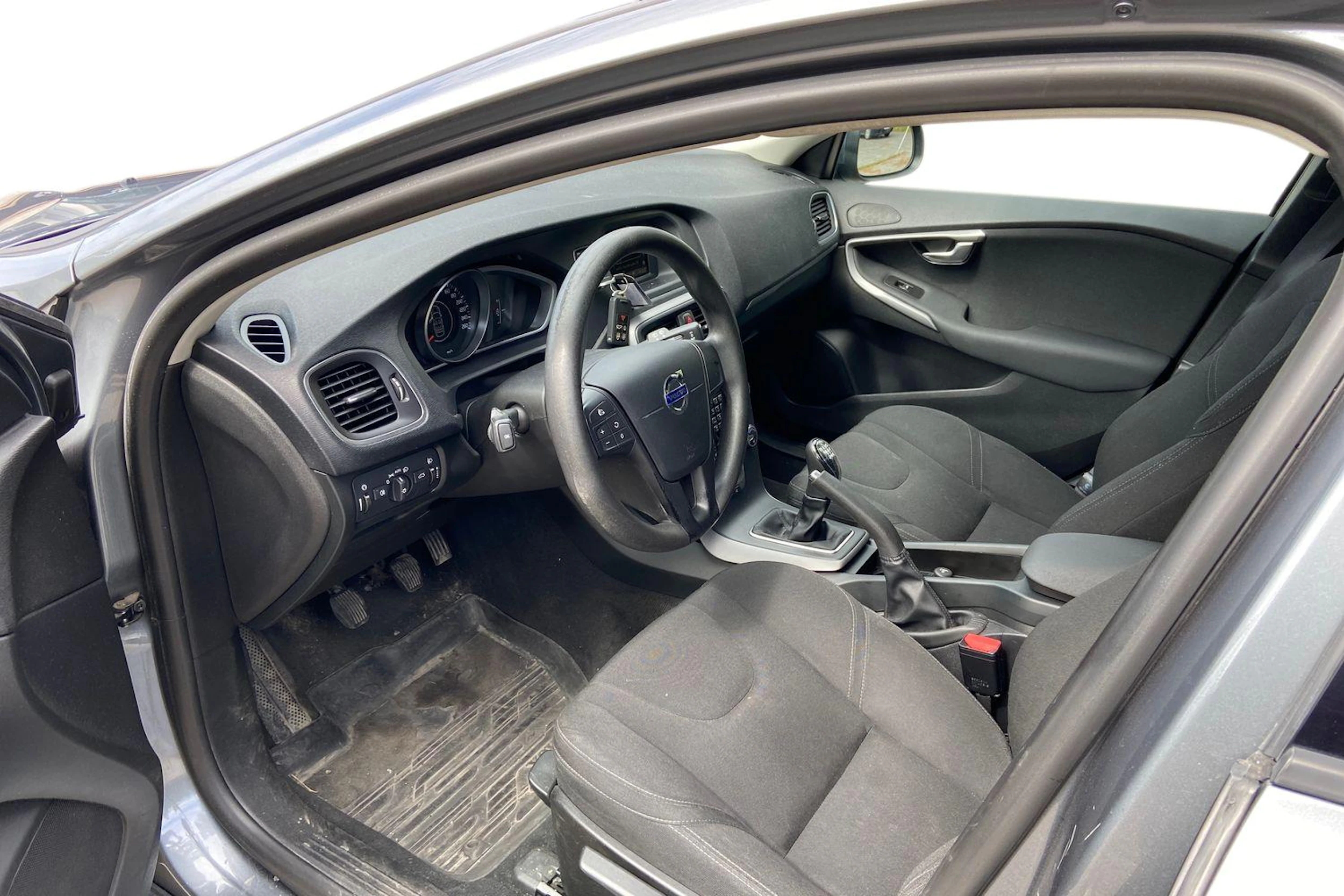 harmaa Volvo V40 2014 kuva 3.