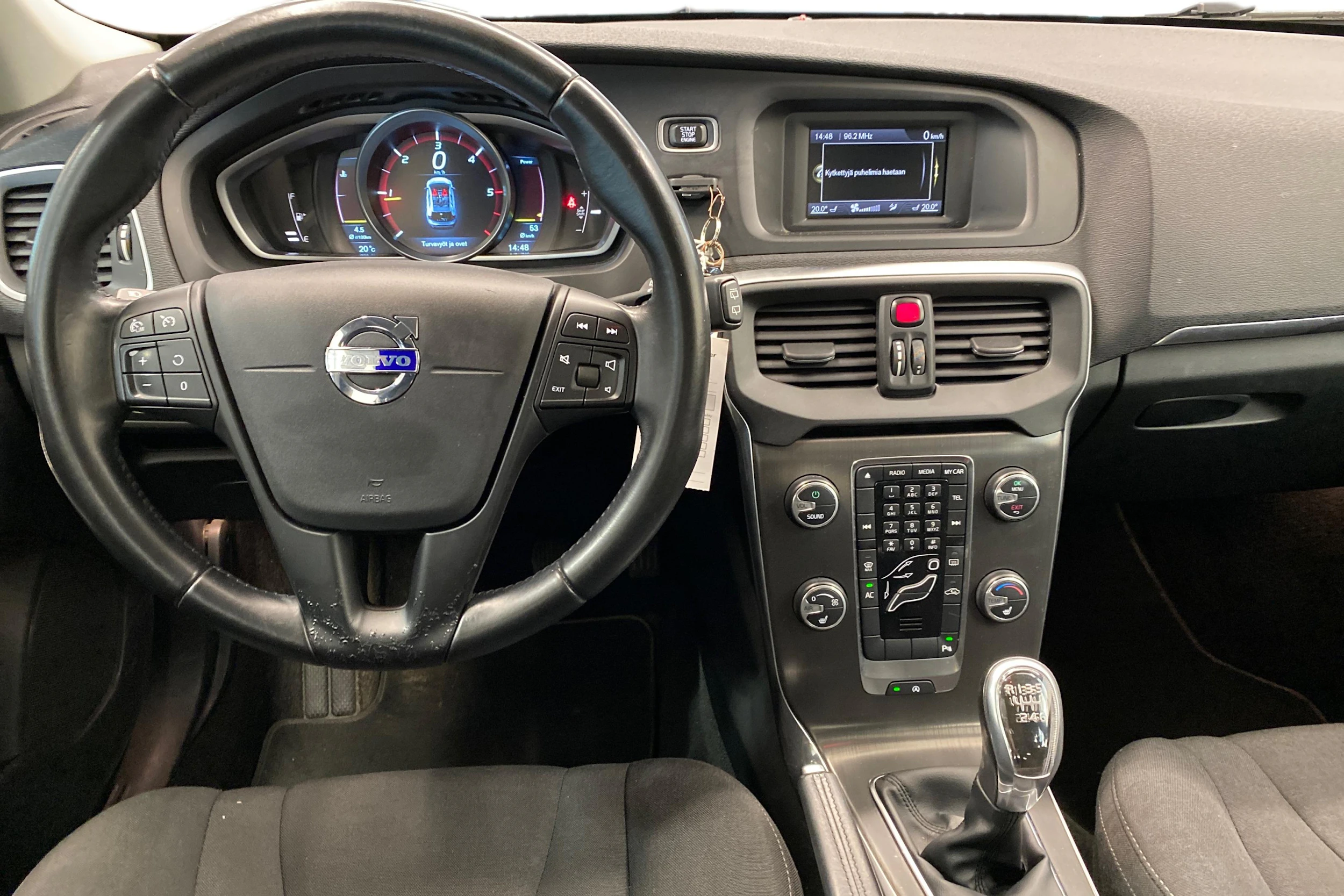 harmaa Volvo V40 2014 kuva 7.