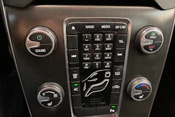 harmaa Volvo V40 2014 kuva 18.