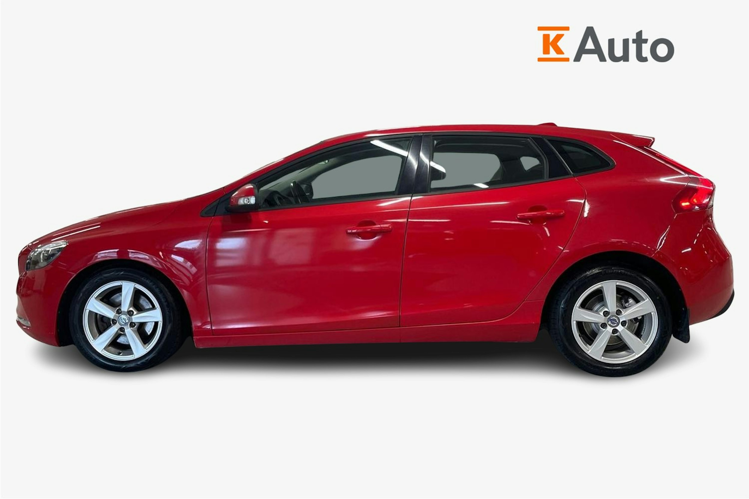 punainen Volvo V40 2014 kuva 6.