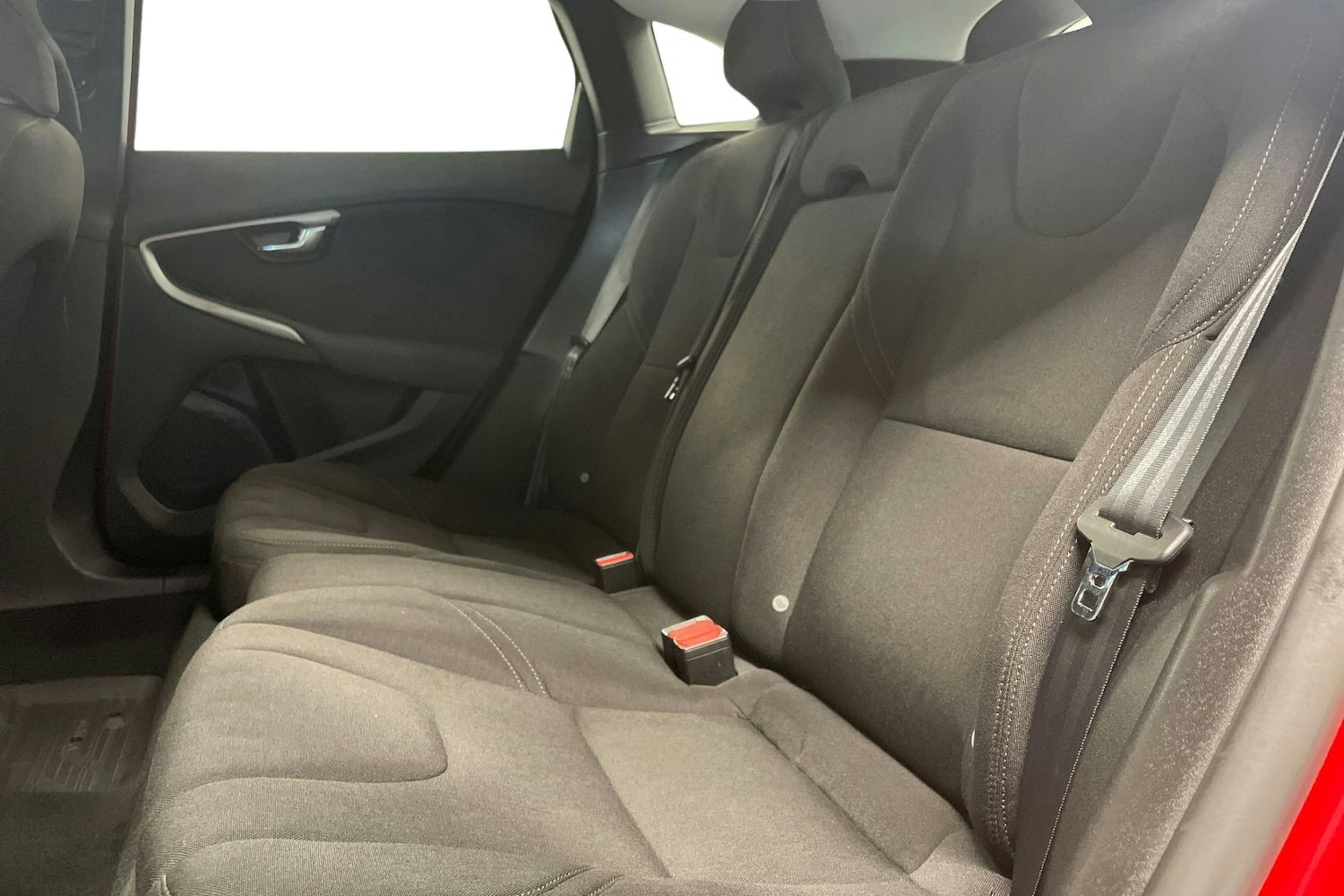 punainen Volvo V40 2014 kuva 10.