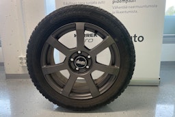 punainen Volvo V40 2014 kuva 13.