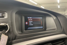 punainen Volvo V40 2014 kuva 20.